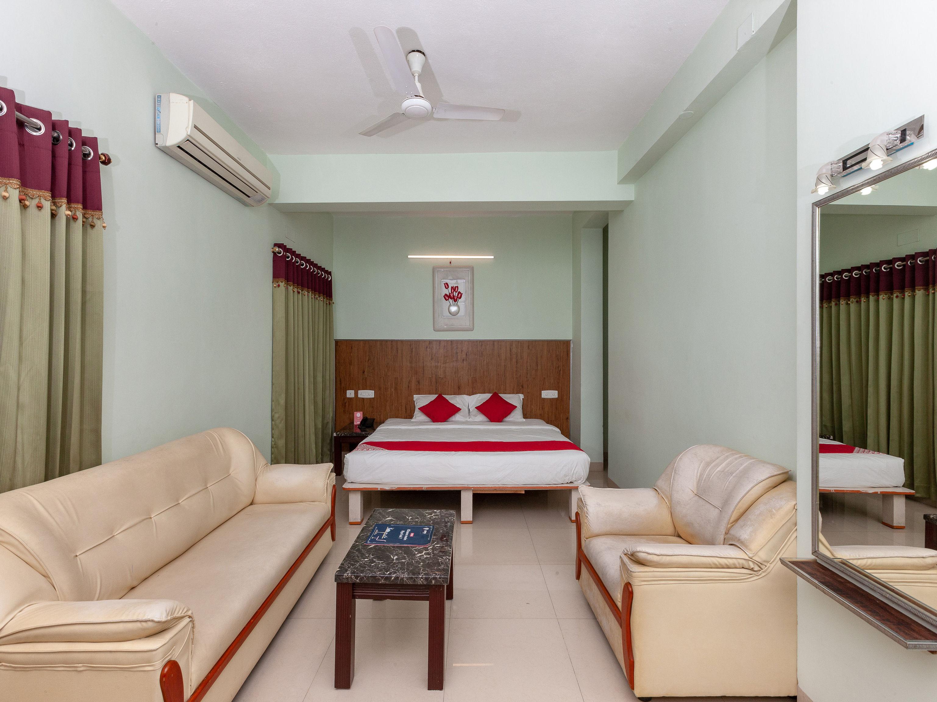 Oyo 4617 Lotels Serviced Hotel