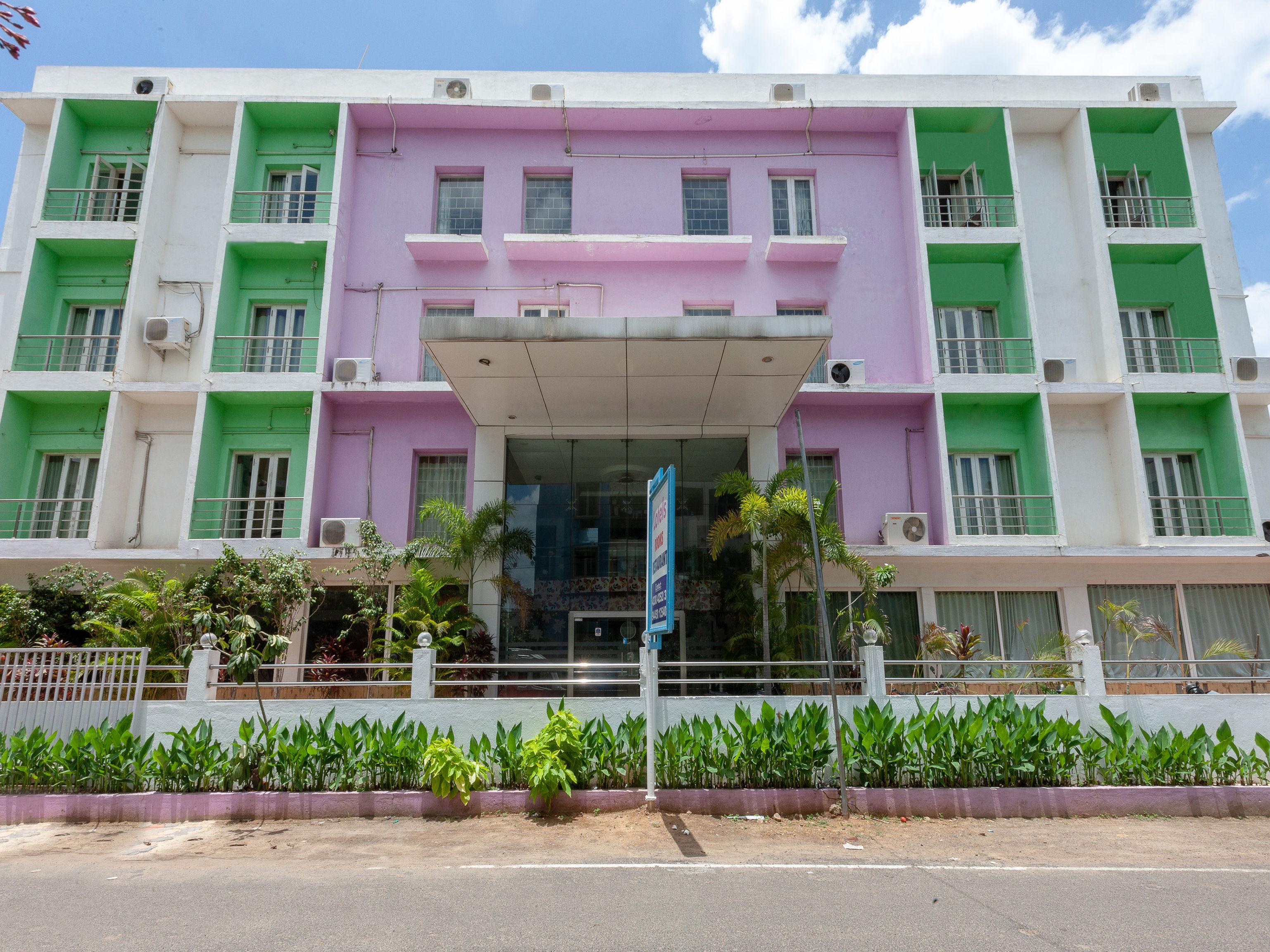 Oyo 4617 Lotels Serviced Chennai
